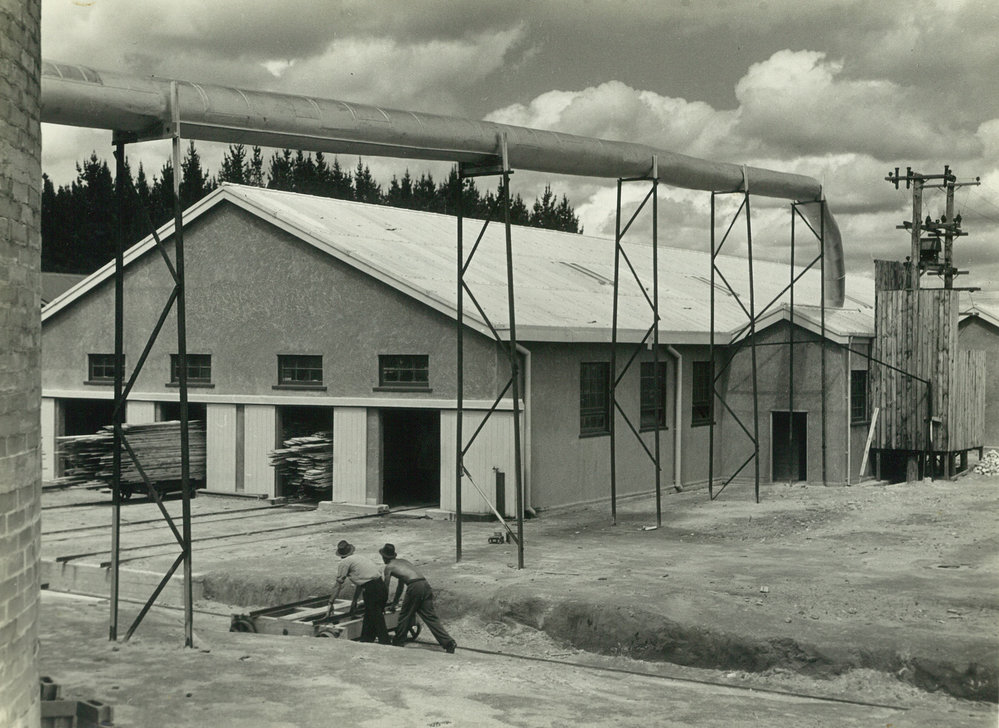 Egmont Box Company. New Tokoroa factory showing sunken traverse truck