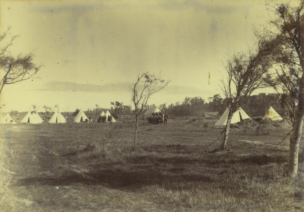Militia/volunteers and tents in the Rangitikei, late nineteenth century