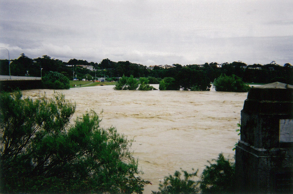 Storms and floods, Manawatū, Fitzherbert Bridge, 2004