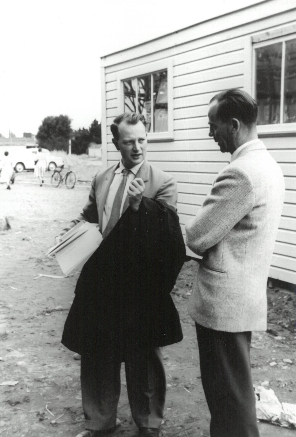 George Culliford in conversation with Peter Freyberg, circa March 1960