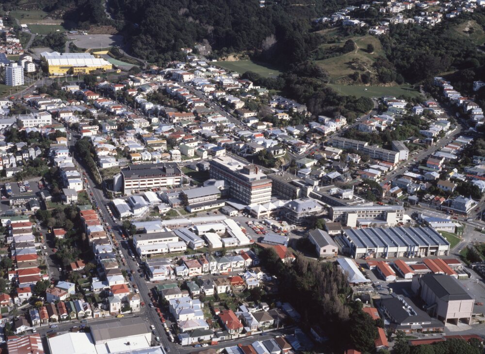 Wellington Polytechnic aerial photograph, 8 September 1992