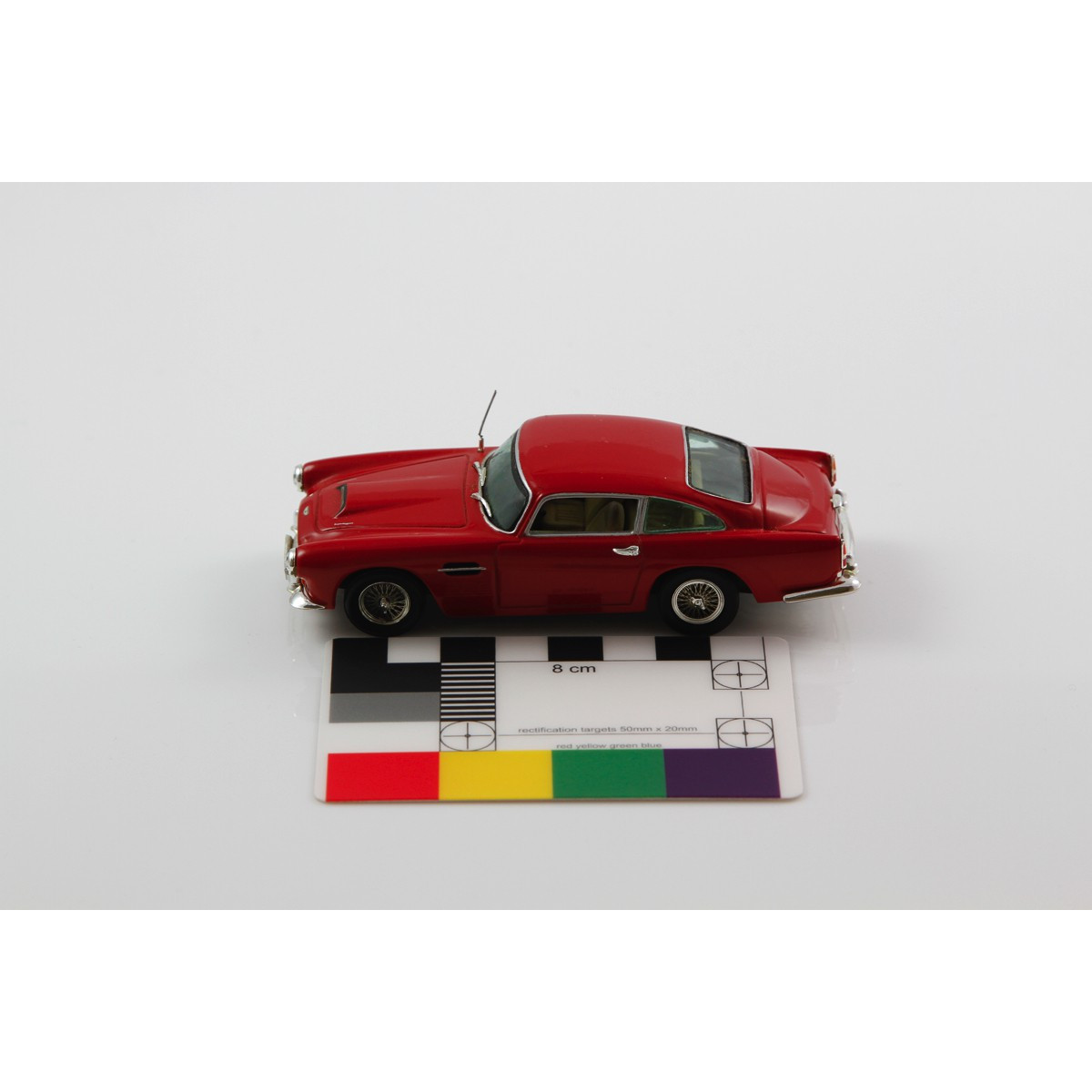 Aston Martin, DB4