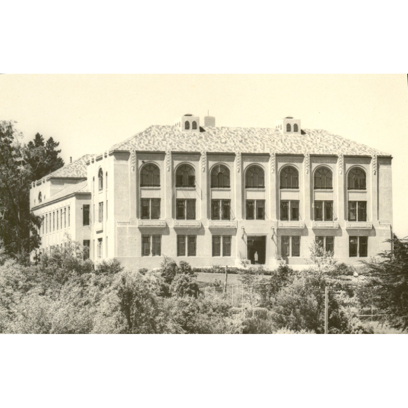 Sir Geoffrey Peren Building