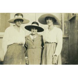 Thames Valley Co-operative Dairy Company Limited. Paeroa factory employees, circa 1914-1921