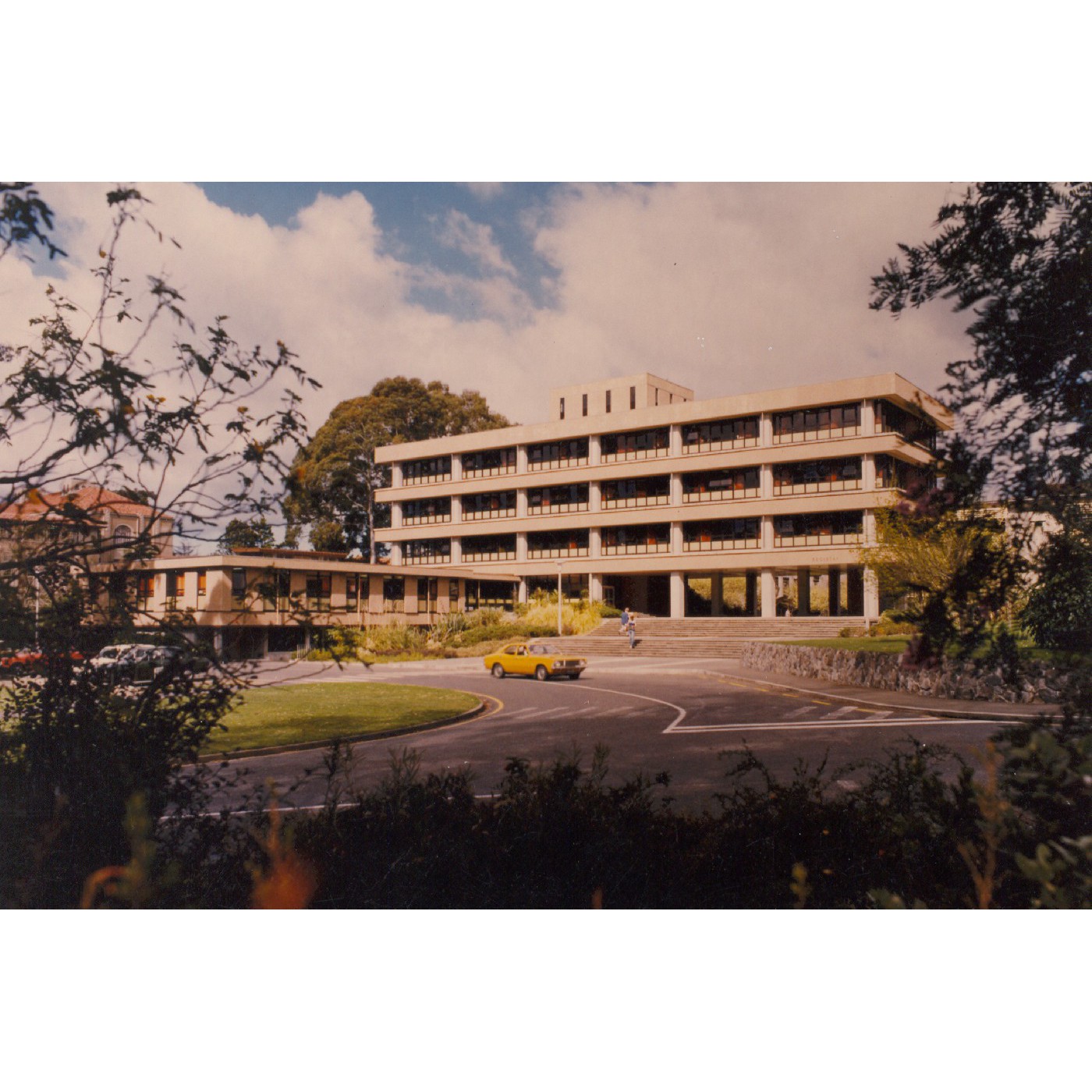 Registry Building