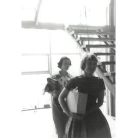 Palmerston North University College. Students arriving, circa March 1960