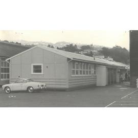 Wellington Polytechnic. Prefabricated building used as temporary library, 1960s