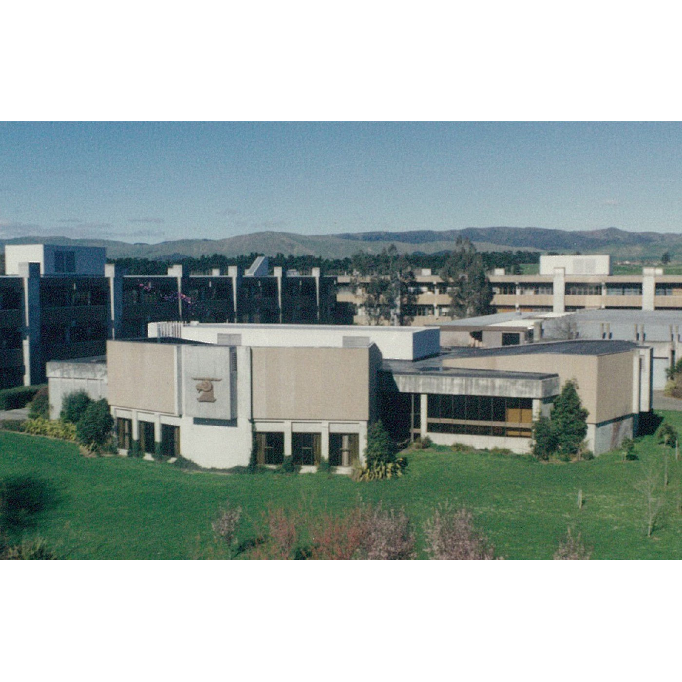 Agricultural and Horticultural Sciences Lecture Theatre Building