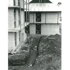 Kairanga Court. Construction, November 1976