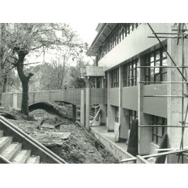 Business Studies West. Construction, 1986